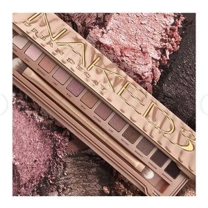 URBAN DECAY NAKED 3
